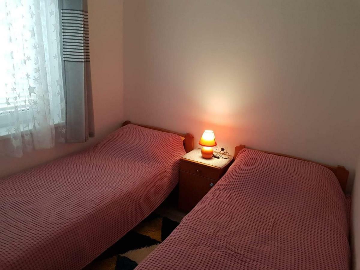Steffano Apartment Karlobag Bagian luar foto