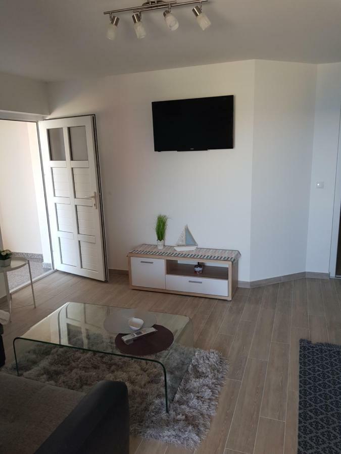 Steffano Apartment Karlobag Bagian luar foto